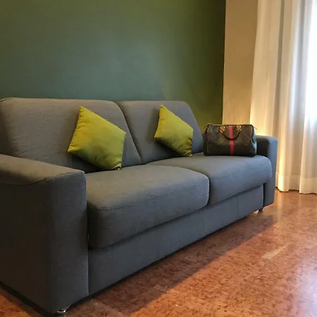 Magnifica House דירה